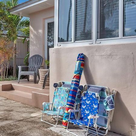 Art Deco Apt W Pool One Mile To Beach Pets Welcome Лейк-Уорт Экстерьер фото