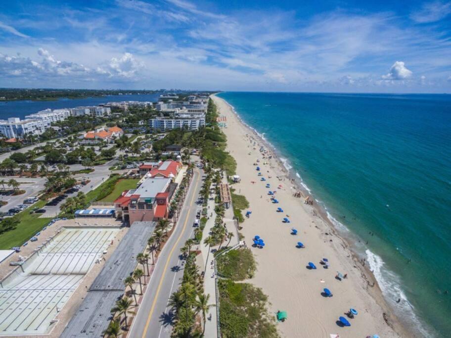 Art Deco Apt W Pool One Mile To Beach Pets Welcome Лейк-Уорт Экстерьер фото